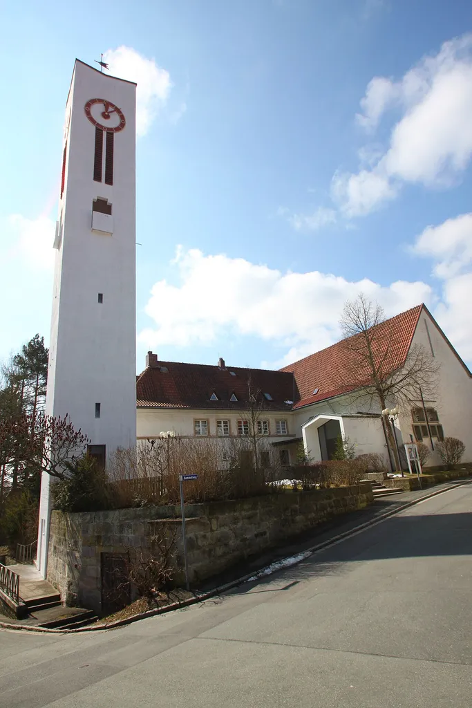 Friedenskirche, Kemmetweg 1, im Kulmbacher Ortsteil Ziegelhütten