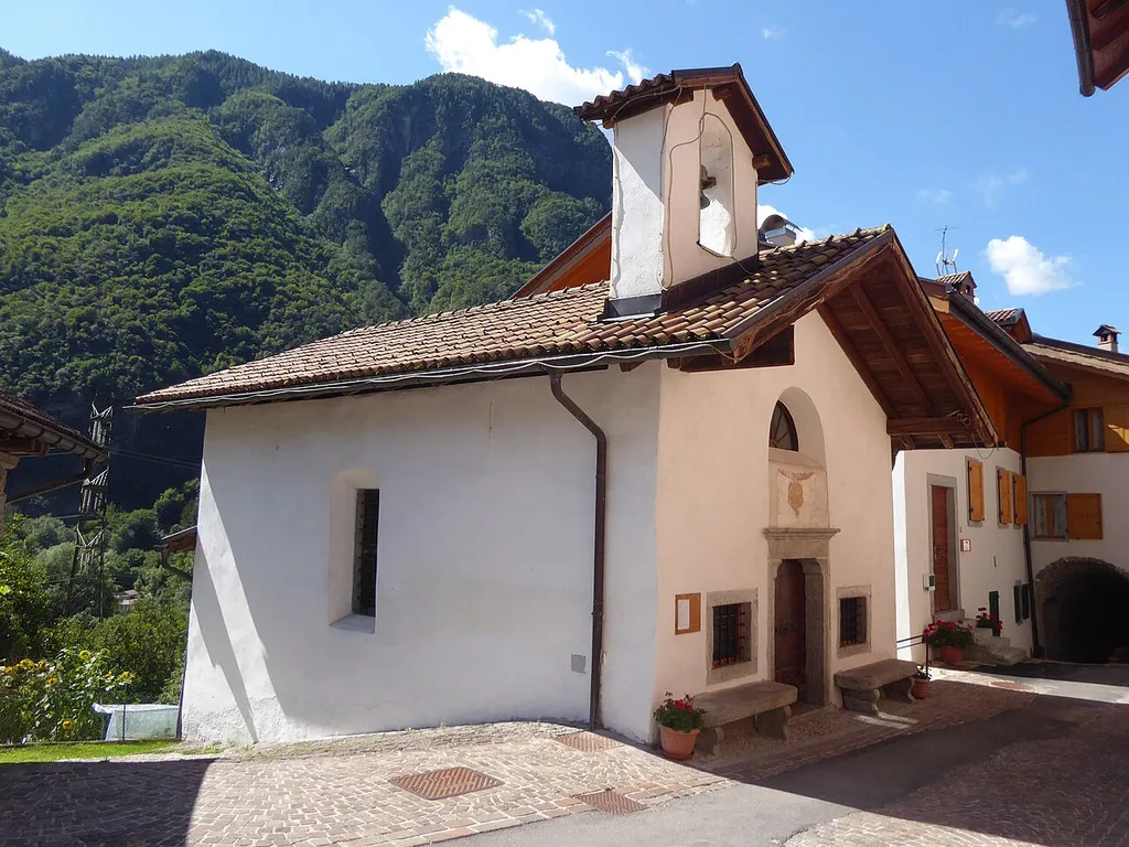 Pez (Tre Ville, Trentino, Italy), Saint Anne church