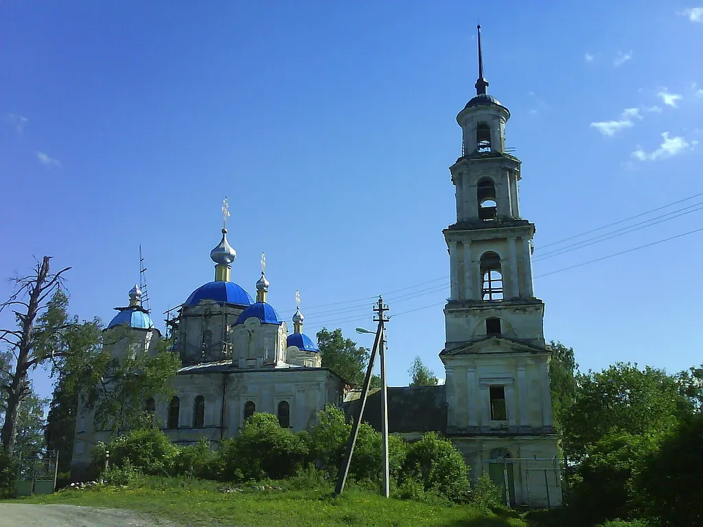 Церковь Троицкая с иконостасом: Осечно, Вышневолоцкий район, Тверская область