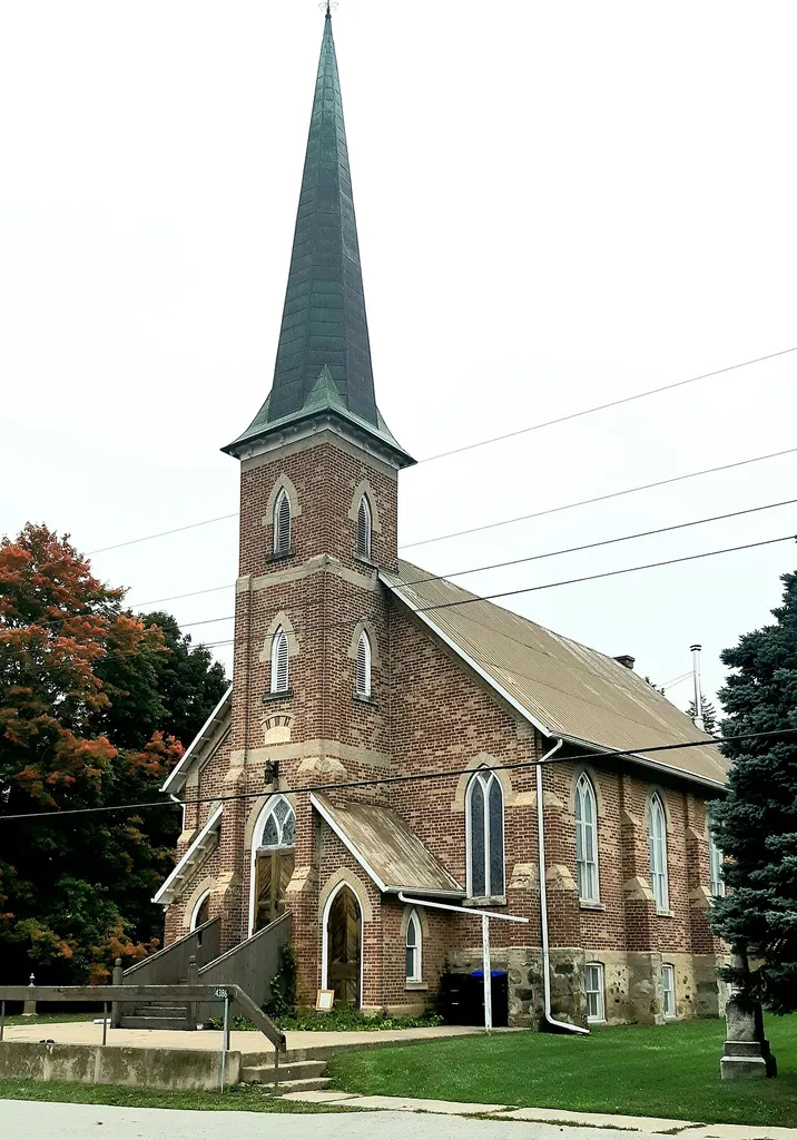 Newton Robinson United Church (church in Bradford West Gwillimbury, Ontario, Canada)