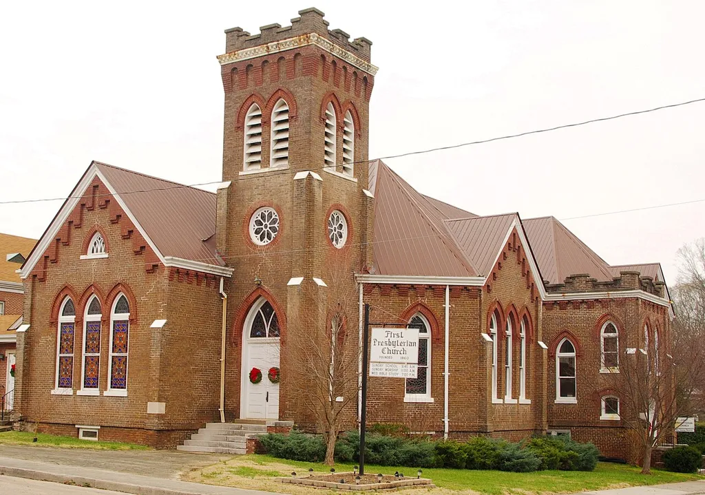 The First Presbyterian Church in Sweetwater, Tennessee, USA. The congregation was organized in 1860. The church was built in 1887 and designed by Young, Biney, and Bowman, and is now listed on the National Register of Historic Places for its architecture.