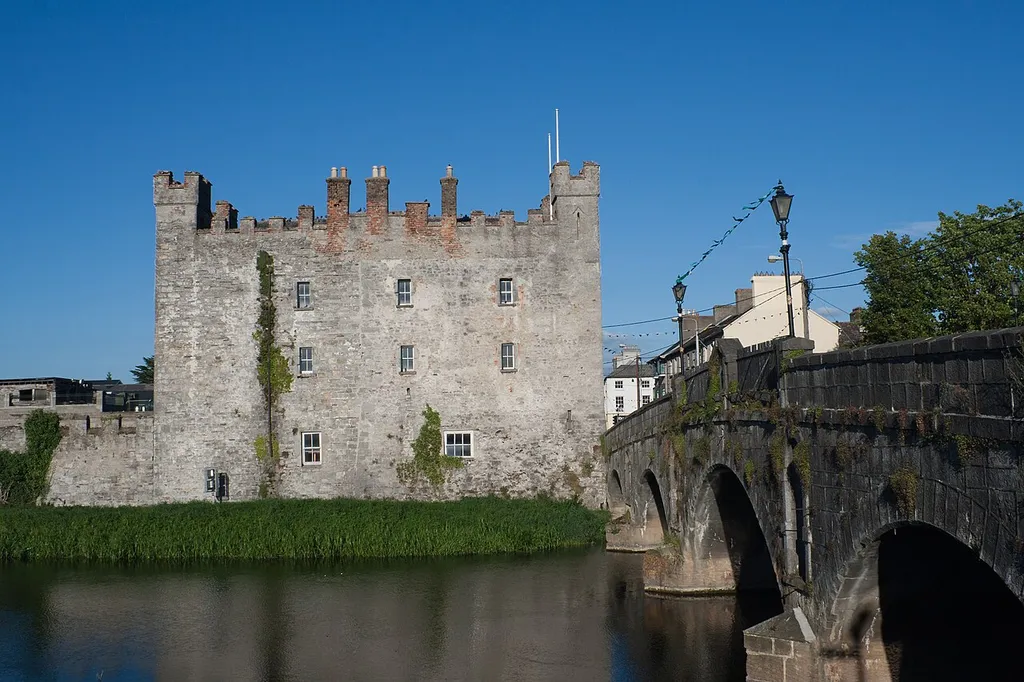 White Castle at the River Barrow in Athy.