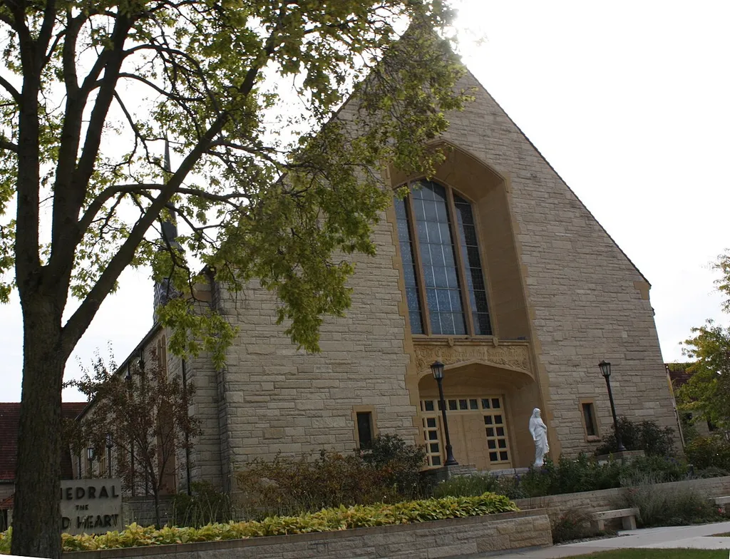 The w:Cathedral of the Sacred Heart (Winona, Minnesota) in w:Winona, Minnesota. It is the mother church of the Roman Catholic Diocese of Winona.