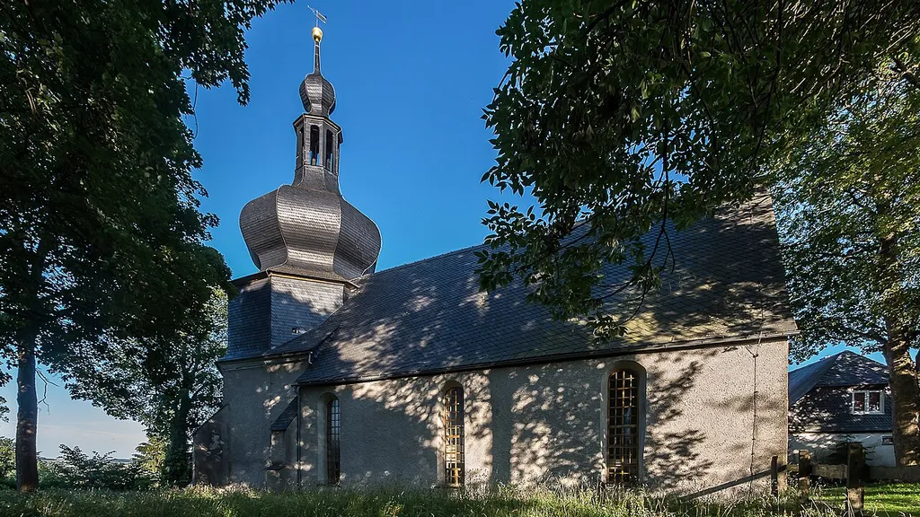 Lichtentanne Nr. 3 Kirche mit Ausstattung Bestandteil Denkmalensemble „Ortslage Lichtentanne“
