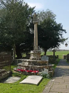 Churchyard cross, in churchyard to south of Holy Trinity Church