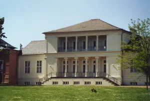 Gesellschafthaus im Kloster-Berge-Garten