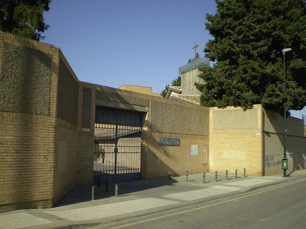 Entrada al Monasterio de Santa Lucía