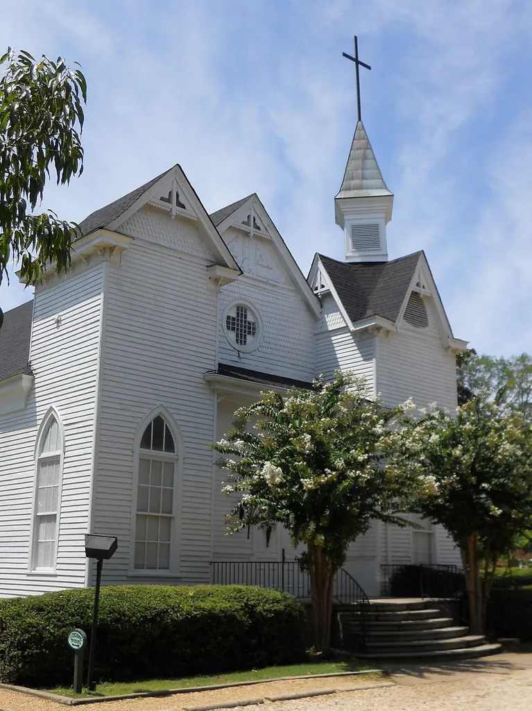 This is a photograph of the Hamilton Baptist Church located in Hamilton, Georgia.