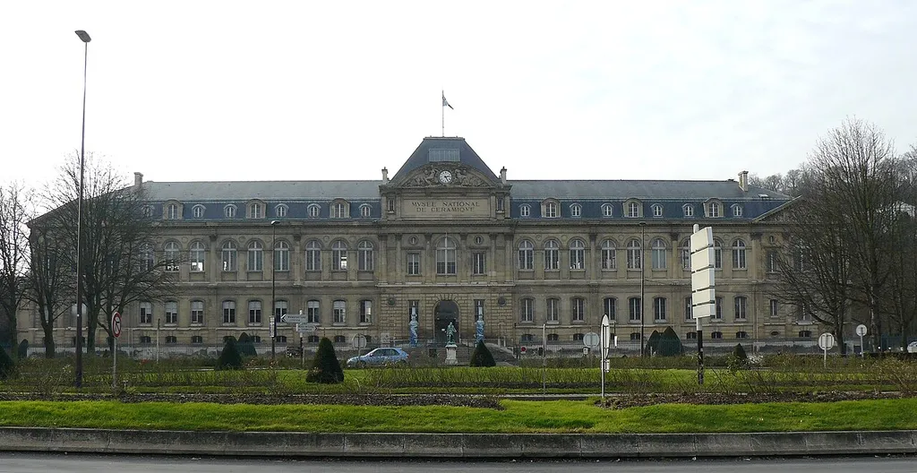 Bâtiment du musée national de la céramique (1876), à Sèvres (Hauts-de-Seine), à coté de la manufacture des porcelaines de Sèvres.