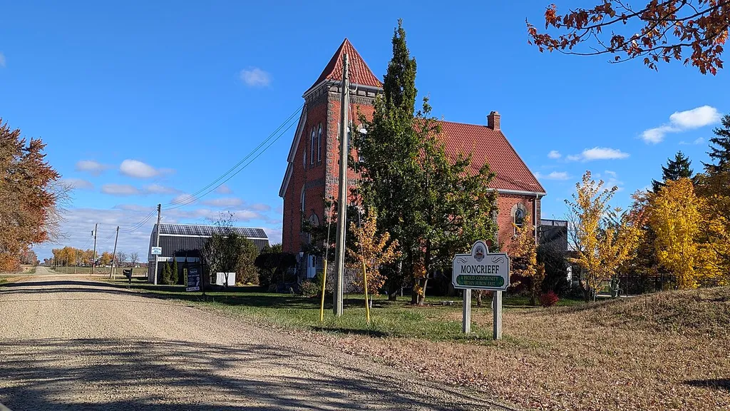 Knox Church Moncrieff (church building in Huron East, Ontario, Canada)