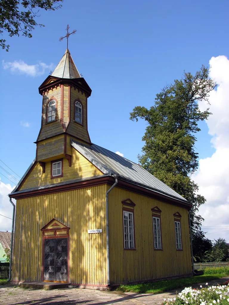 Seda, Mažeikių raj. Sedos Šv. Jono Nepomuko bažnyčia Foto: Algirdas, 2006 m. rugsėjo 2 d., Lietuva