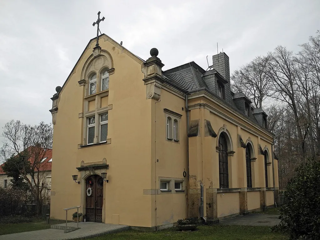 Ev.-meth. Friedenskirche in Dresden-Bühlau, Neubühlauer Str. 3