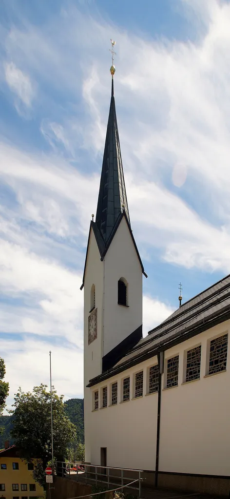 Vorderthiersee, Kath. Pfarrkirche hl. Margaretha, Ansicht von Norden