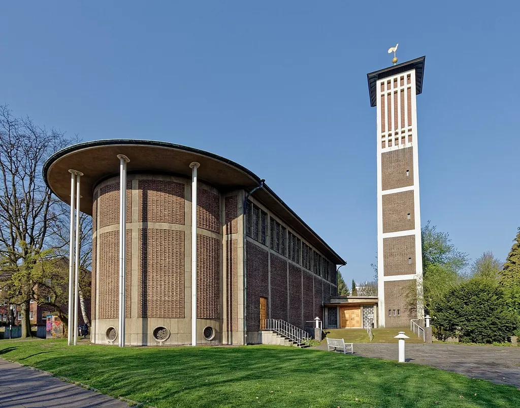 Paul-Gerhardt-Kirche in Hamburg-Bahrenfeld, Aussenansicht,