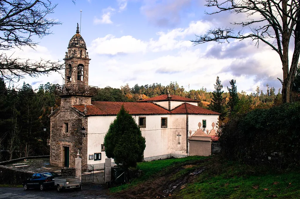 Igrexa de Santa María de Gonzar, no concello coruñés do Pino.