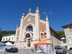 Saints Vitus, Modestus and Crescentia church