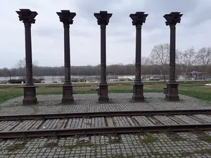 Monument Railway Station (Zemun)