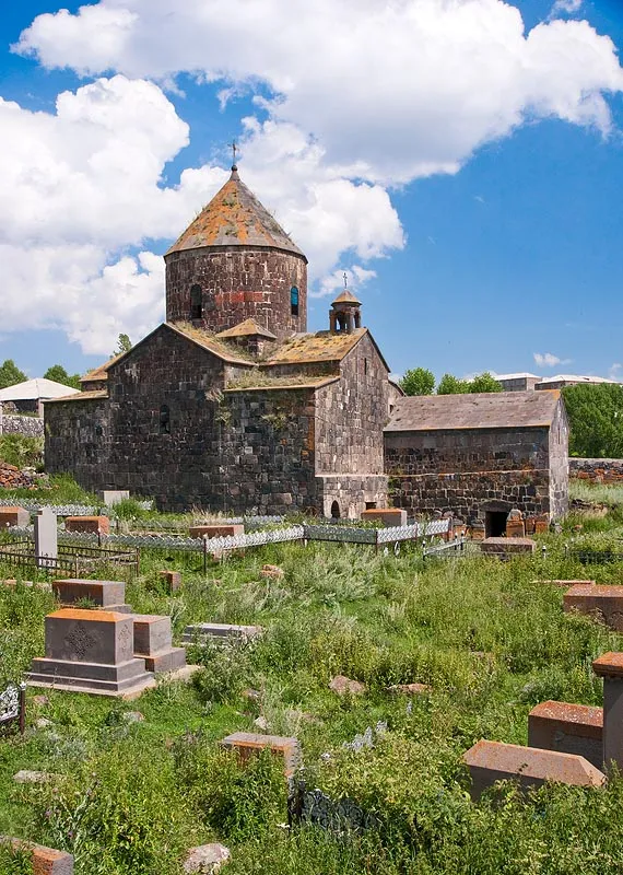 Makenis monastery
