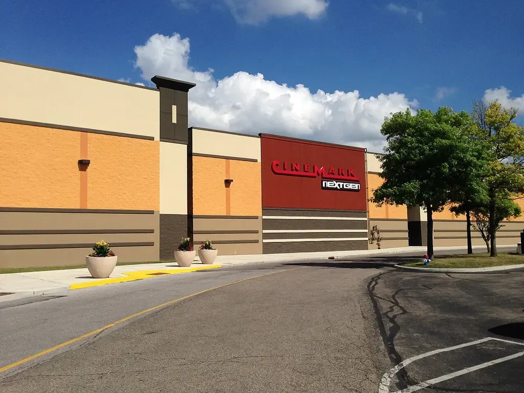 Cinemark River Valley Mall and XD