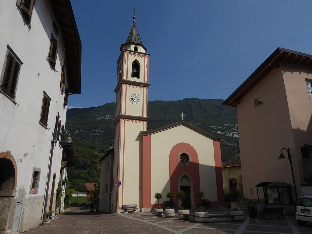Santa Massenza (Vallelaghi, Trentino, Italy), Saint Maxentia church