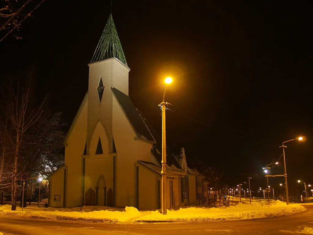 Tartu Salemi kirik talvel.