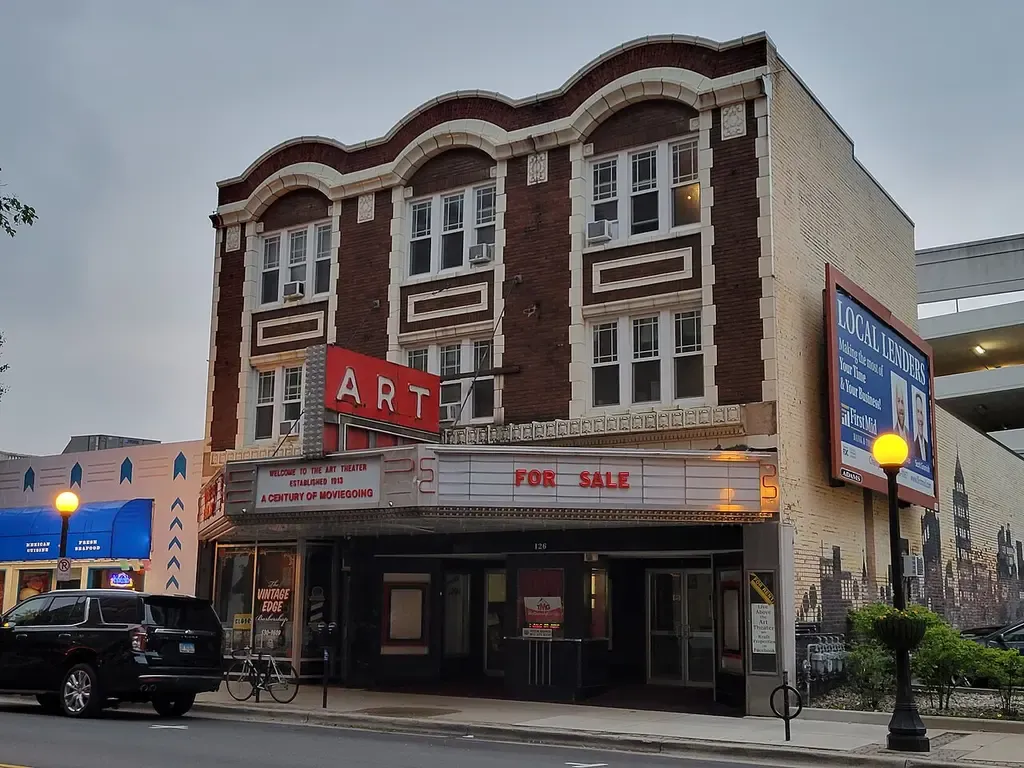 Art Theatre CO-OP