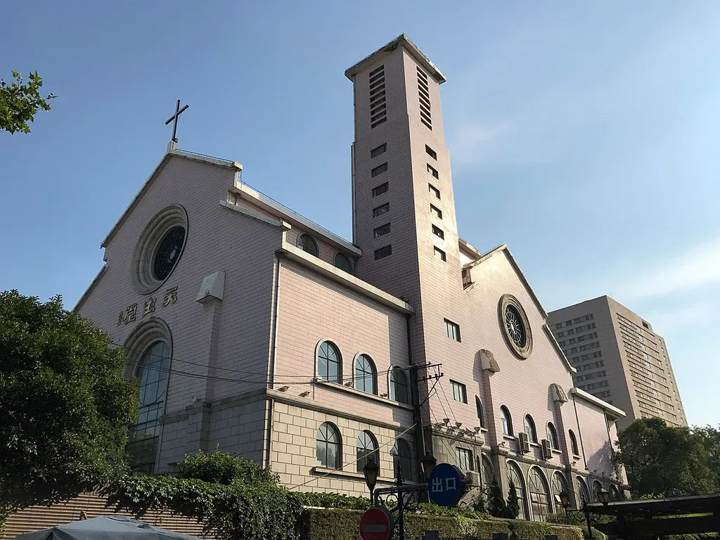 ​圣伯多禄堂 重庆南路270号