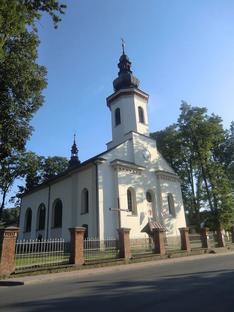 Kościół parafialny p.w. św. Jana Chrzciciela wraz z cmentarzem przykościelnym Ślemień, Ślemień