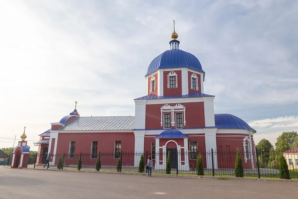 Церковь Благовещения Пресвятой Богородицы (старая): Энгельса ул., 4, Мещовск, Мещовский район, Калужская область