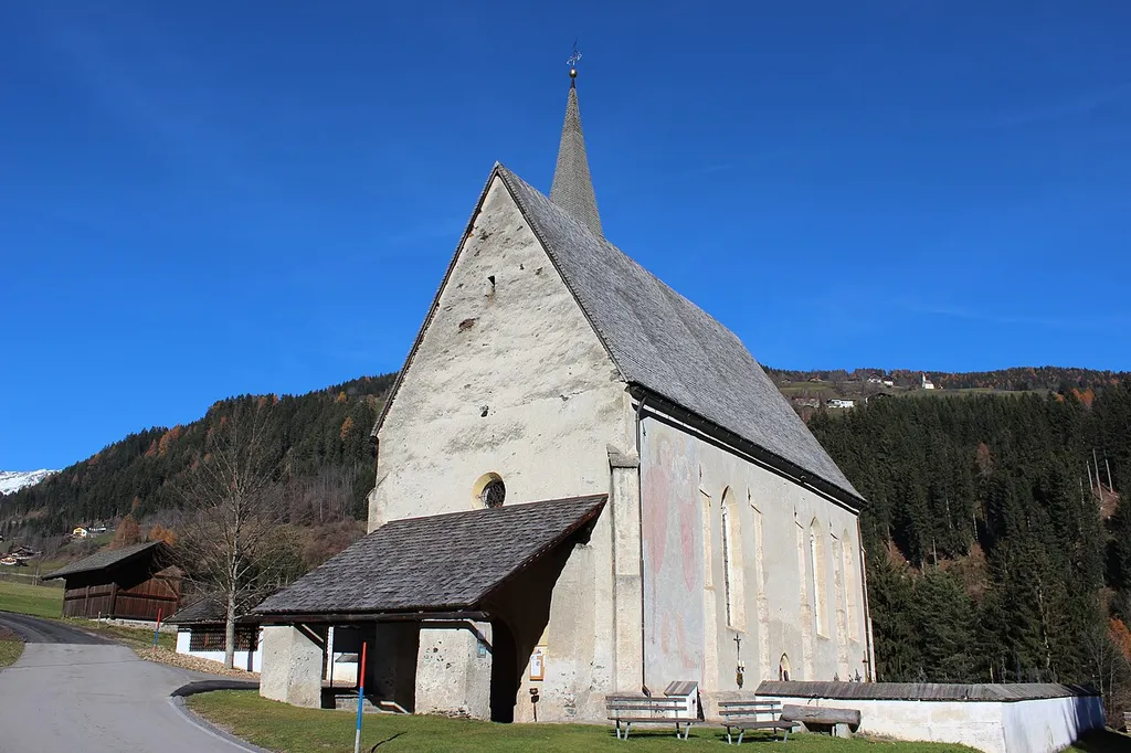 Kath. Filialkirche St. Korbinian in der Gemeinde Assling, Österreich.