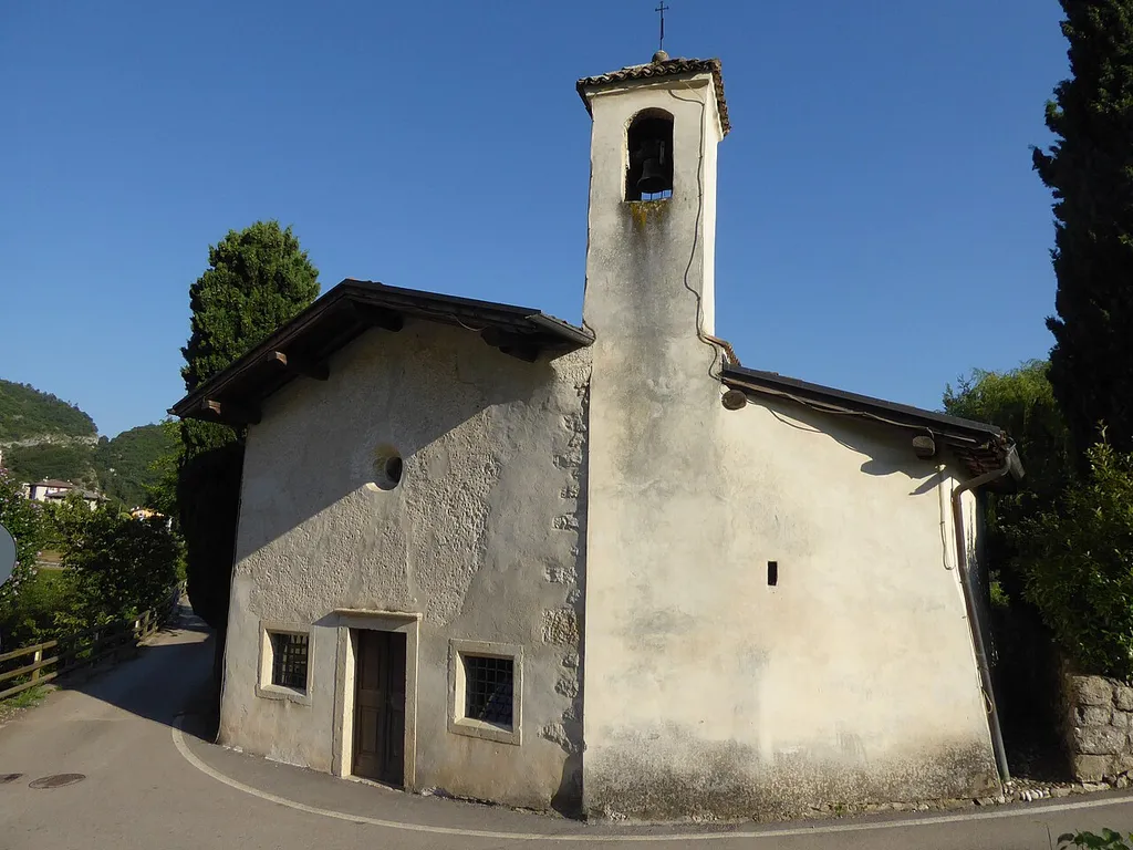 Valle San Felice (Mori, Trentino, Italy), Saint Anne church