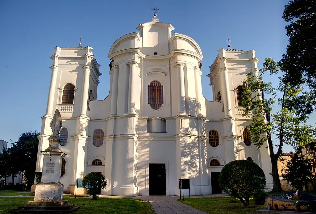 Łowicz, kościół klasztorny pijarów p.w. NMP i św. Wojciecha, 2 poł. XVII, XVIII, XIX