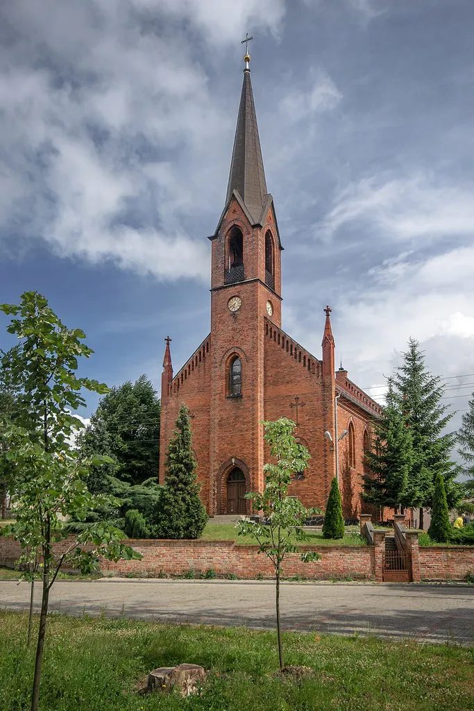 Bieniowice, kościół ewangelicki, ob. rzym.-kat. par. p.w. Zwiastowania Pańskiego, 1859