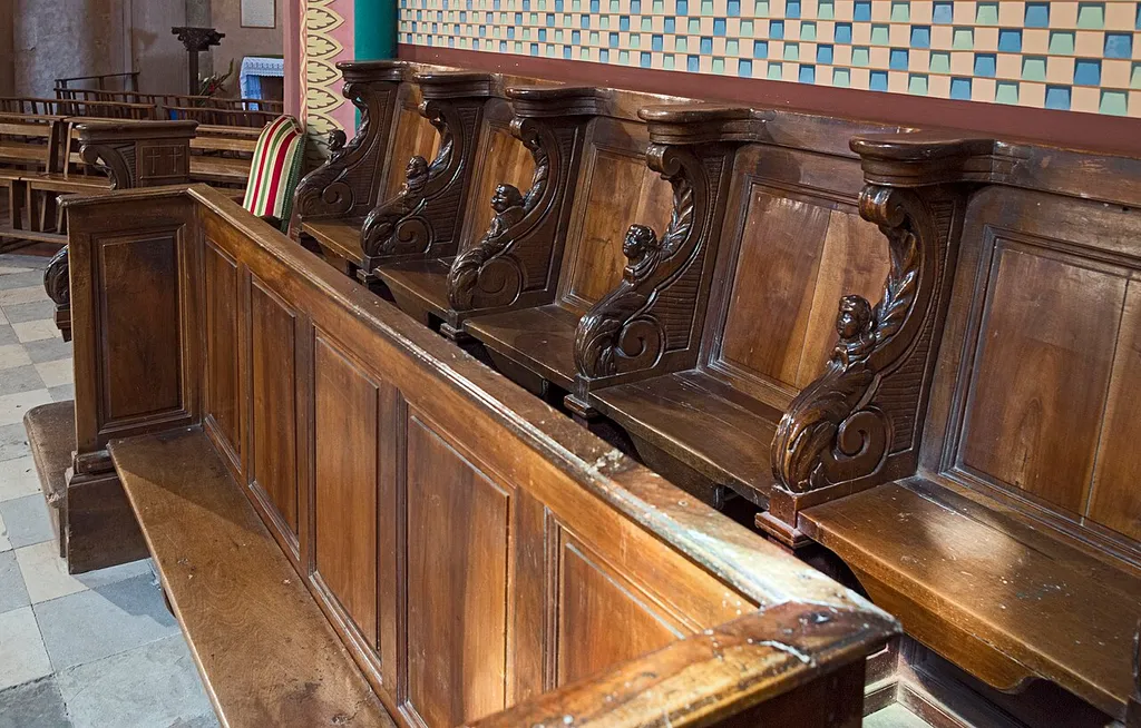 This object is classé Monument Historique in the base Palissy, database of the French furniture patrimony of the French ministry of culture, under the reference PM31000230.