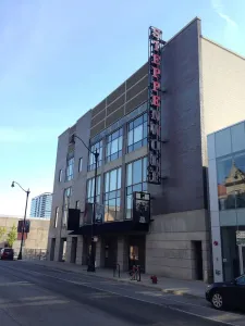Steppenwolf Theatre Company