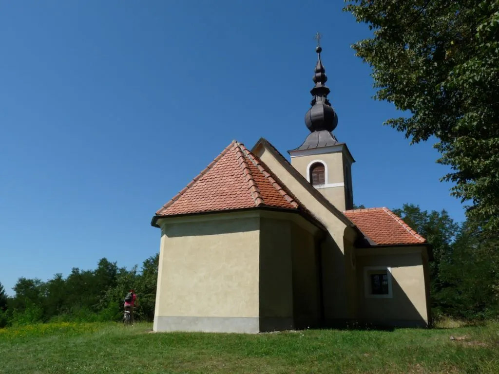 Cerkev sv. Štefana v Nemški vasi (Občina Krško), jugovzhodna Slovenija.