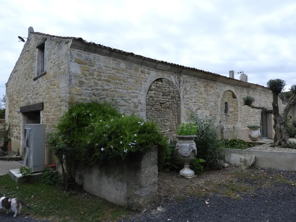 Abbaye de Charron