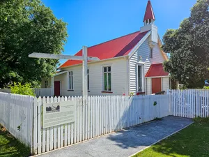St Ninian’s Church