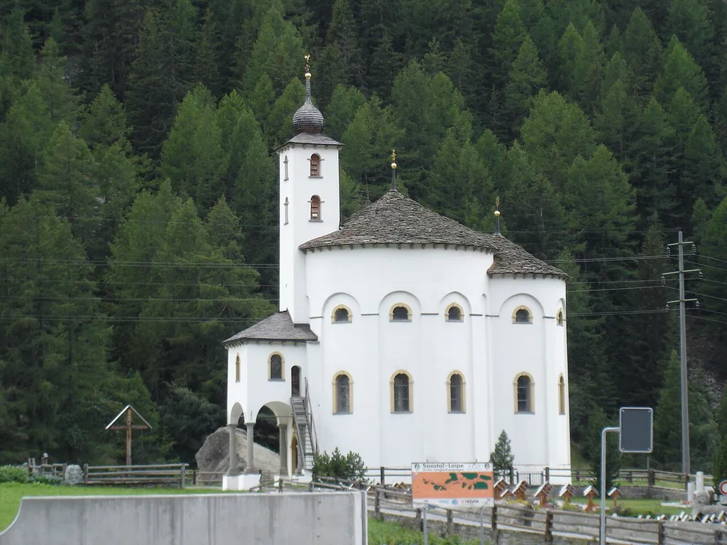 Rundkirche in Saas Balen im Wallis