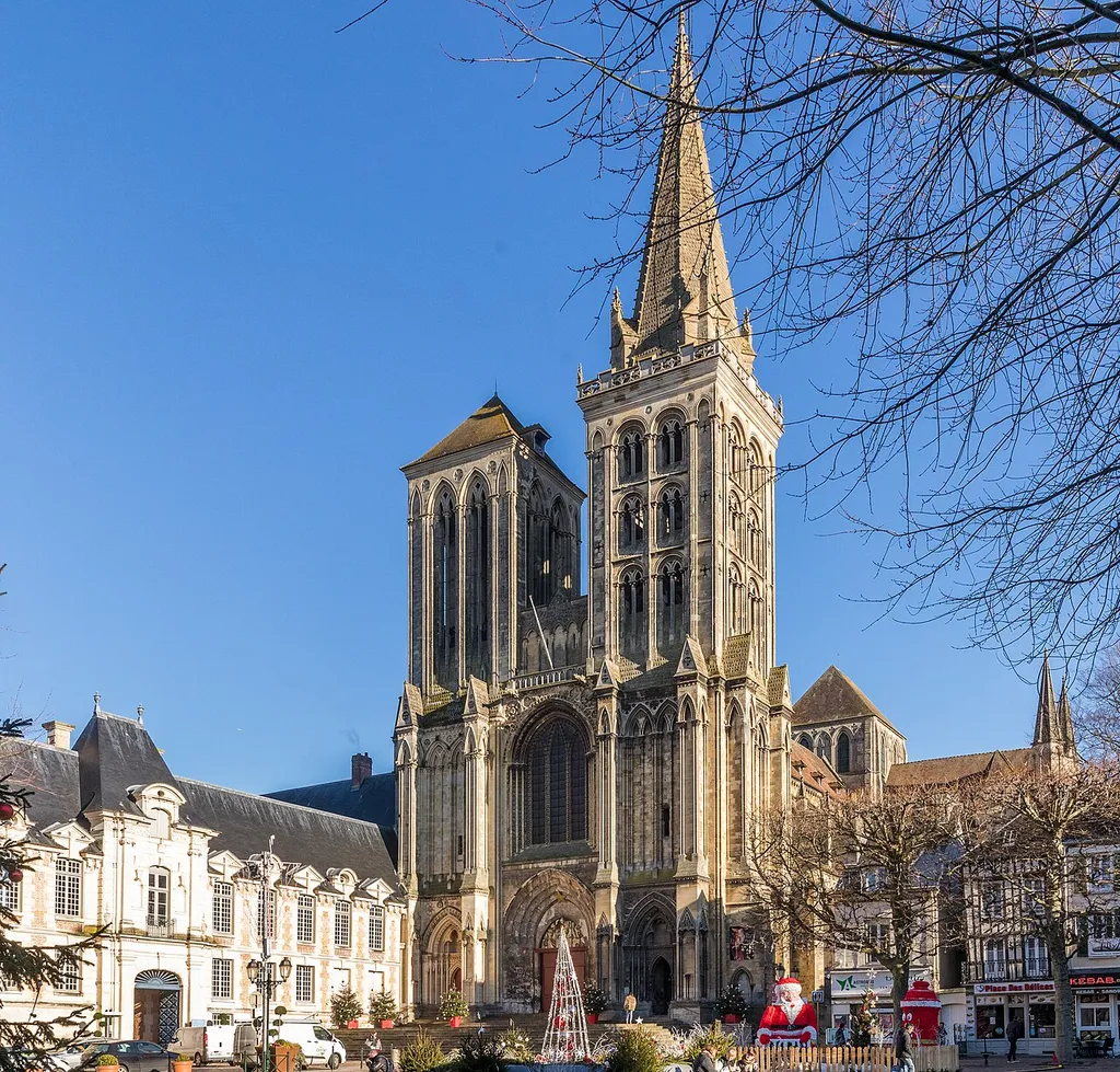 Cathédrale Saint-Pierre de Lisieux