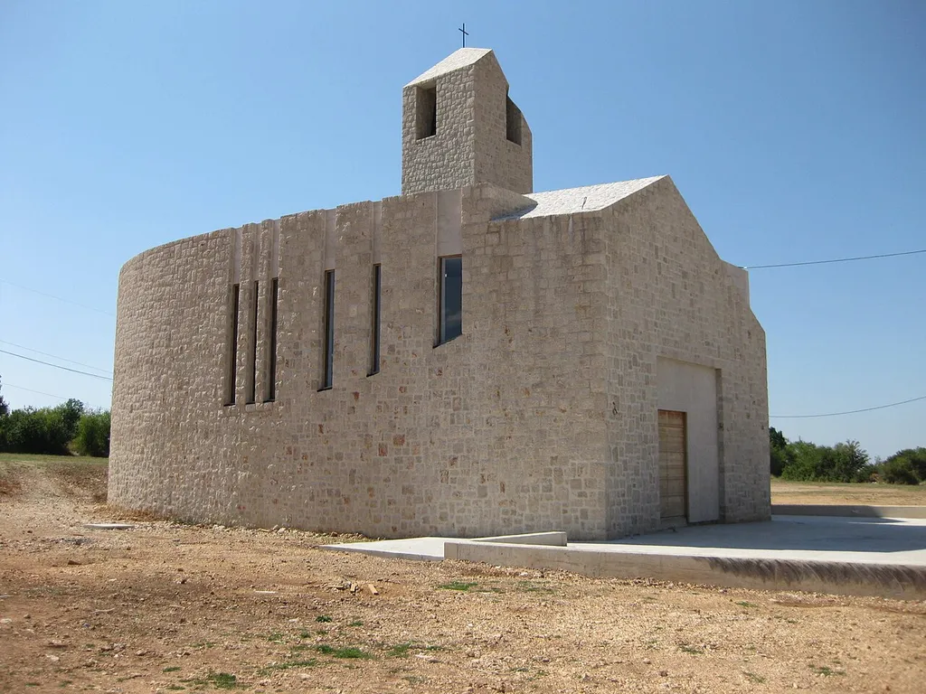 Church in Čavoglave