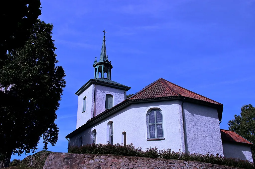 Bitterna kyrka (Västerbitterna 6:1)