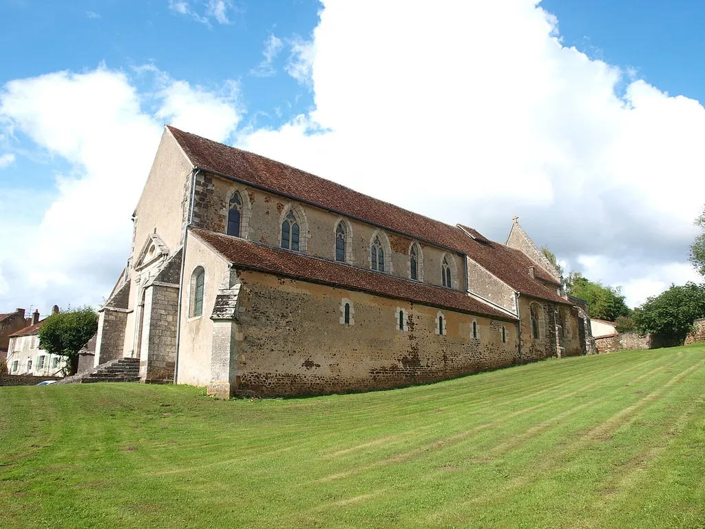 Église de Saint-Sauveur-en-Puisaye (Yonne, France)