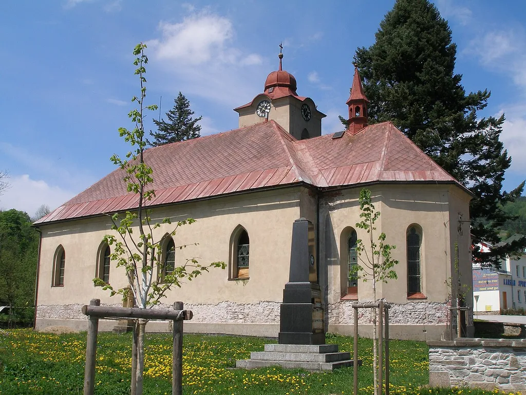 Černý Důl (Trutnov District) - the Southern view of the church