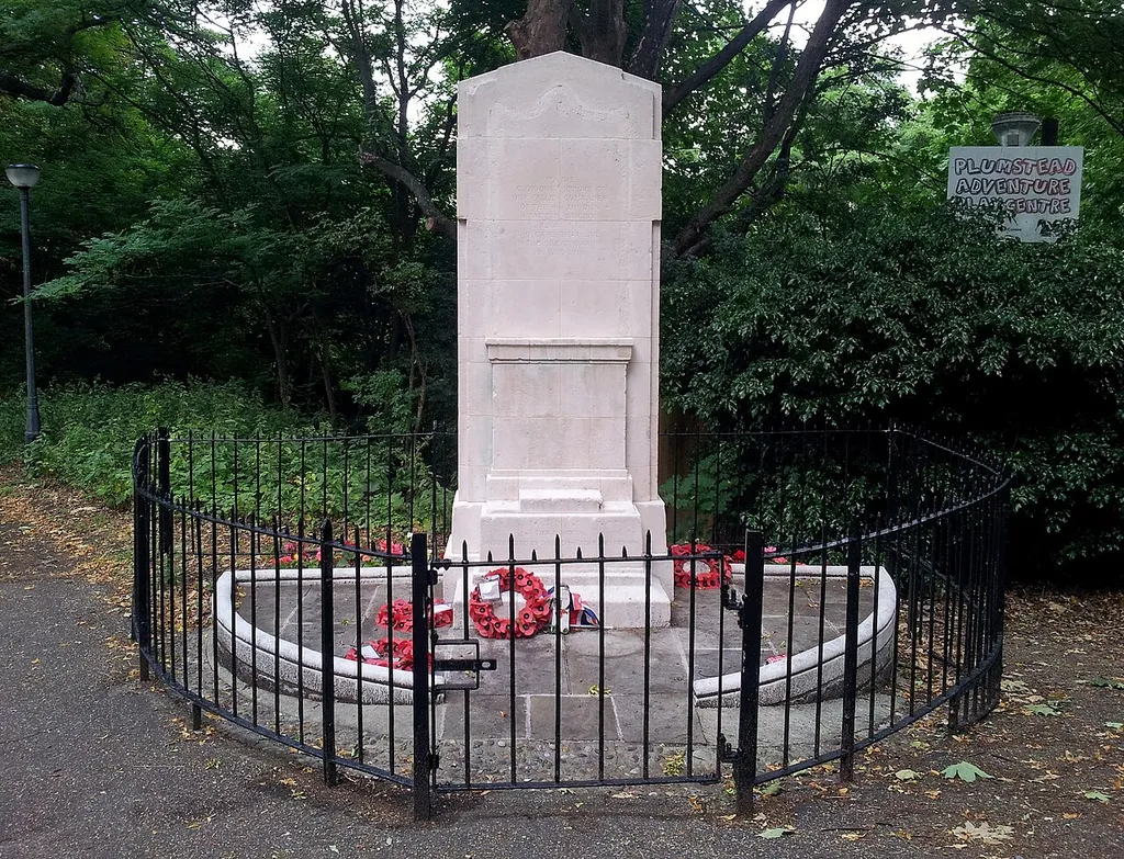 First World War memorial in Plumstead Common in Plumstead, Royal Borough of Greenwich, South East London. It is dedicated to the 8th London Howitzer Brigade.