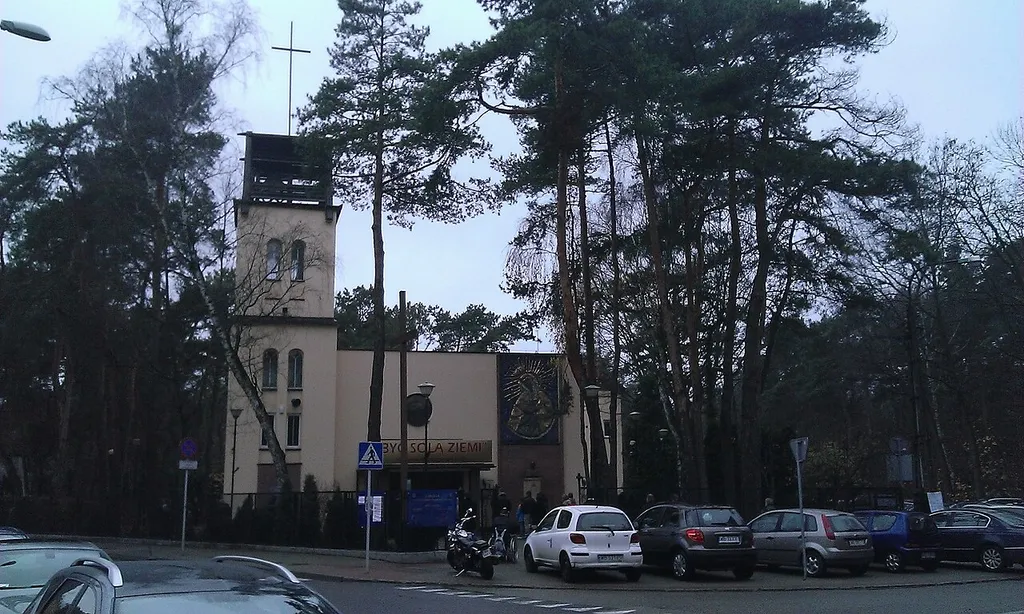 Warszawa Boernerowo - kościół Matki Bożej Ostrobramskiej
