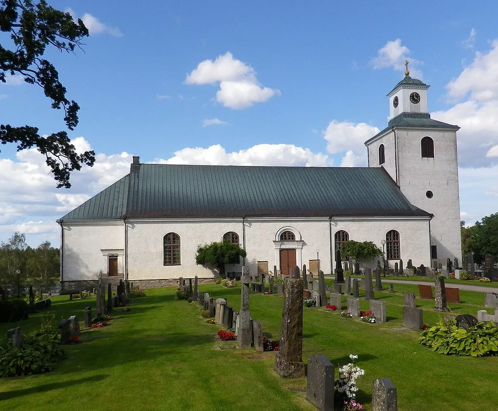 The church was built in 1808-1810 in a neoclassical style with a tower in the east and the long house with concluding sacristia in the west. The opening ceremony was organized on October 4, 1812 by Bishop Ludvig Mörner. The interior of the church hall is characterized by the extensive embellishment performed in 1891 by the church commander Ludvig Frid.