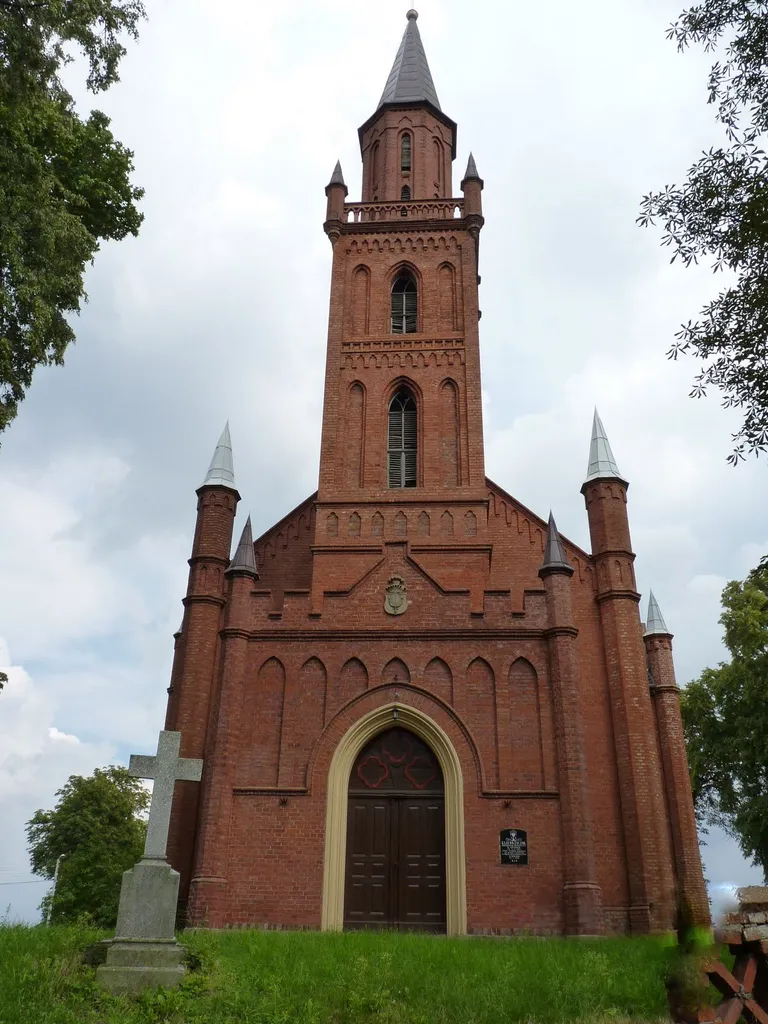 Grylewo - rzymskokatolicki kościół parafialny p.w Świętej Katarzyny Aleksandryjskiej