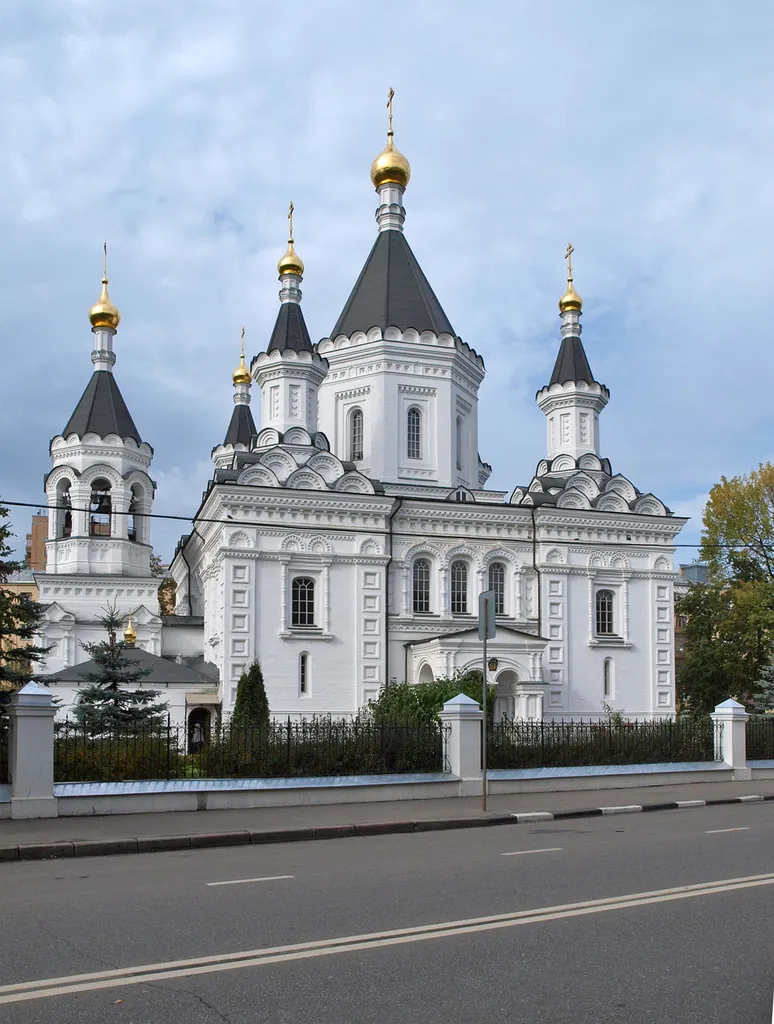 Church of Archangel Michael of the former Moscow University medical clinics in en:Devichye Pole