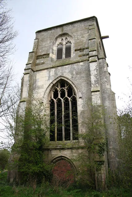 Saltfleetby St.Peter old church Standing half a mile NE of the new church, all that remains of the old church is the Perpendicular tower of greenstone and white ashlar .... Perpendicular in style but not in vertical alignment !